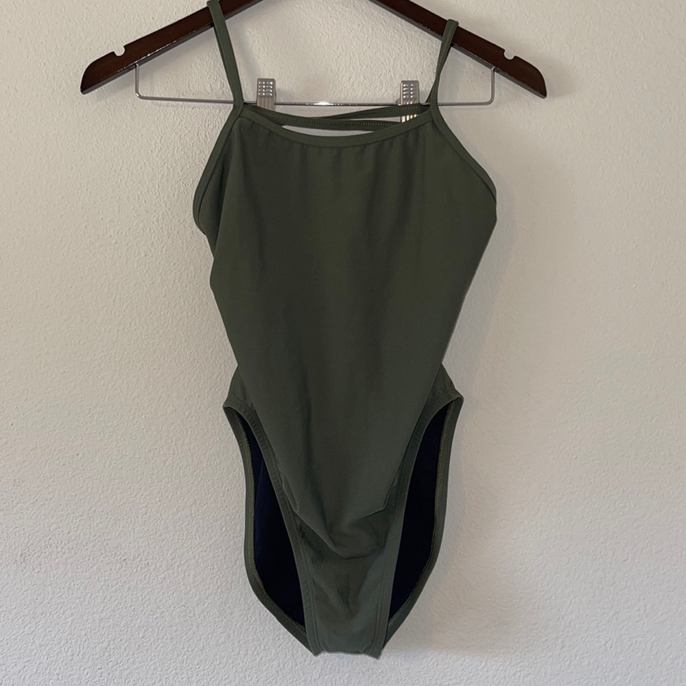 Jolyn Jackson 4 size 32